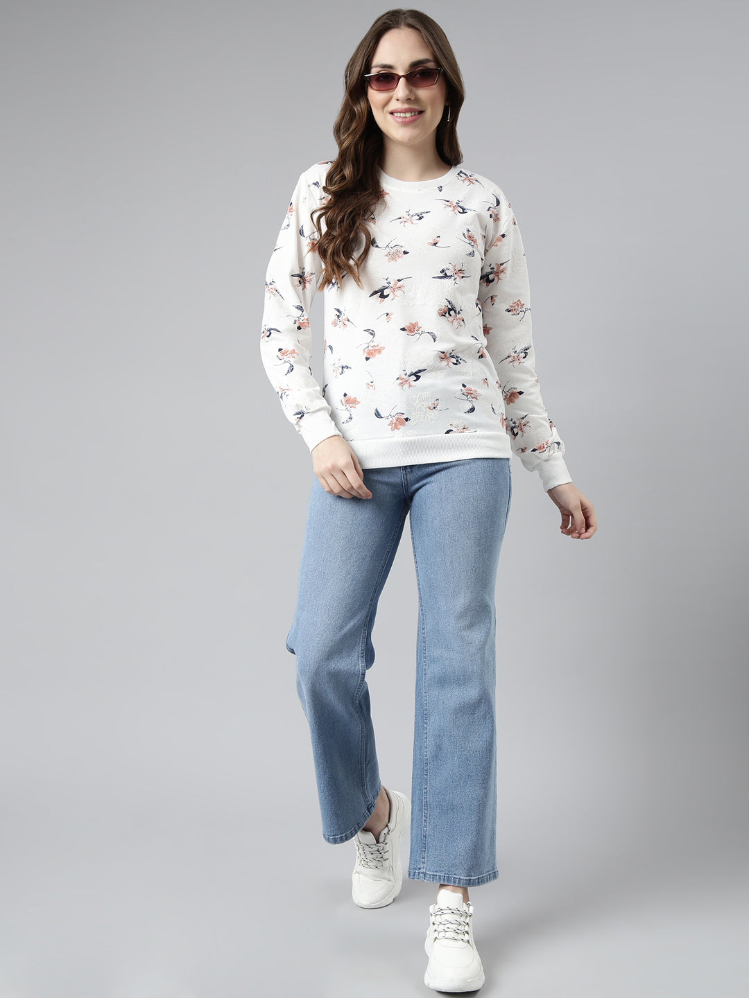 Women White Floral Pullover Sweatshirt