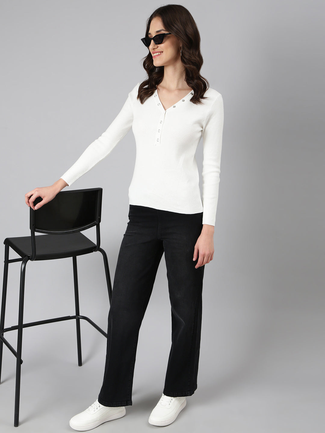 Women White Solid Top