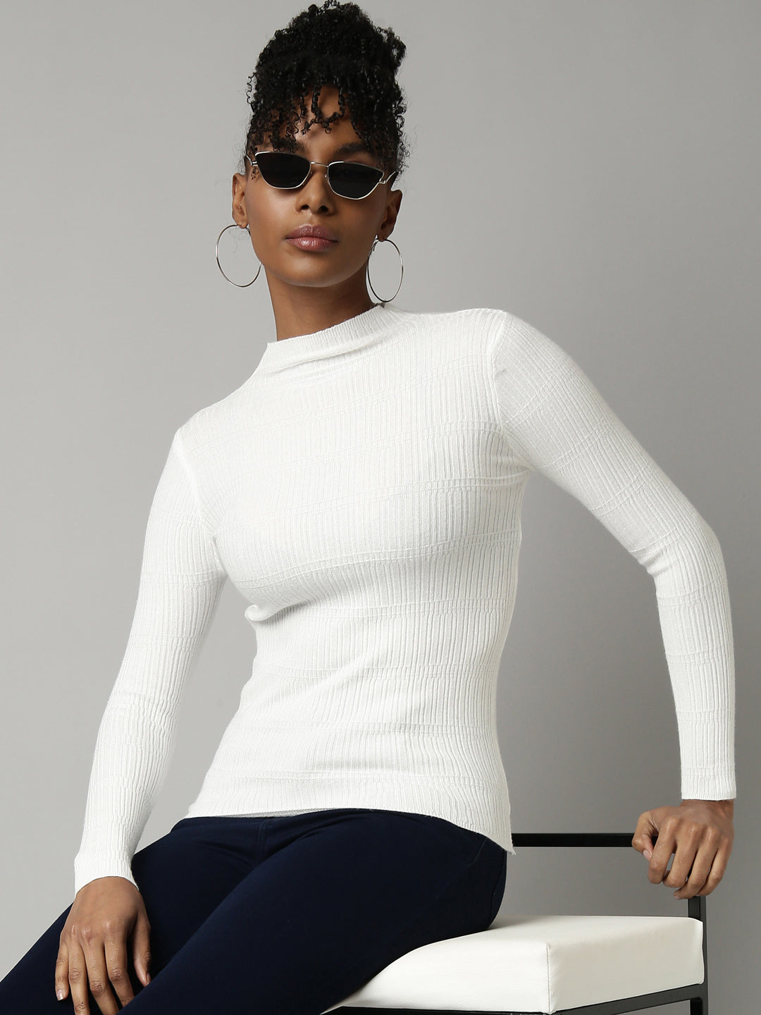 Women Off White Solid Fitted Top