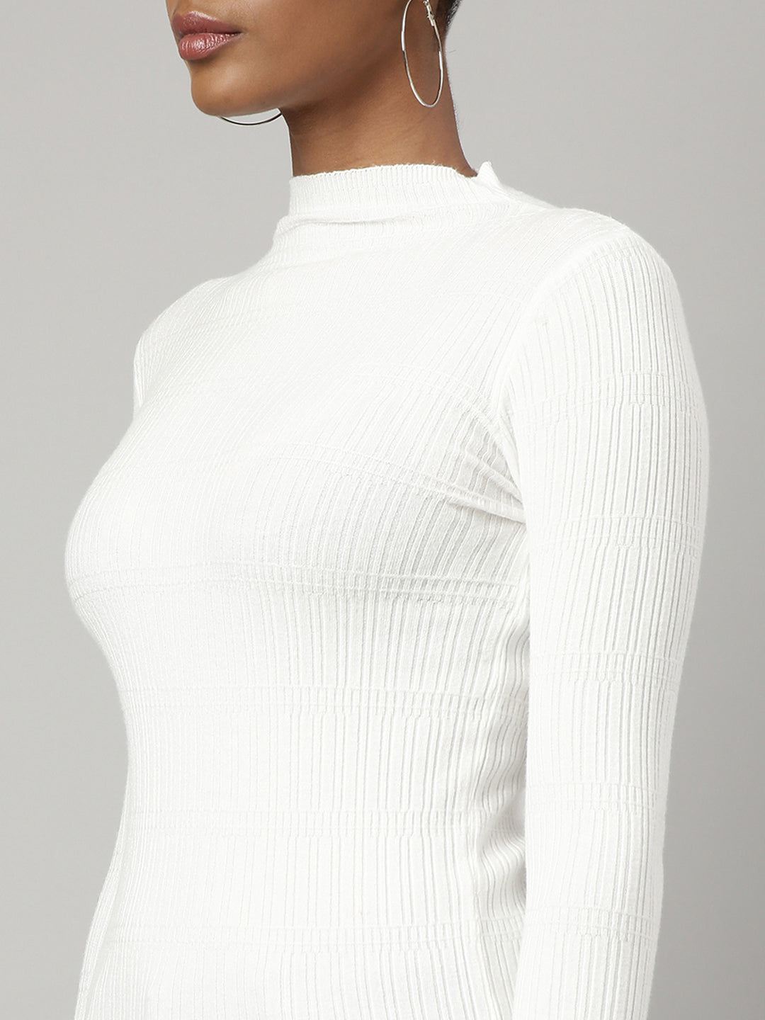 Women Off White Solid Fitted Top