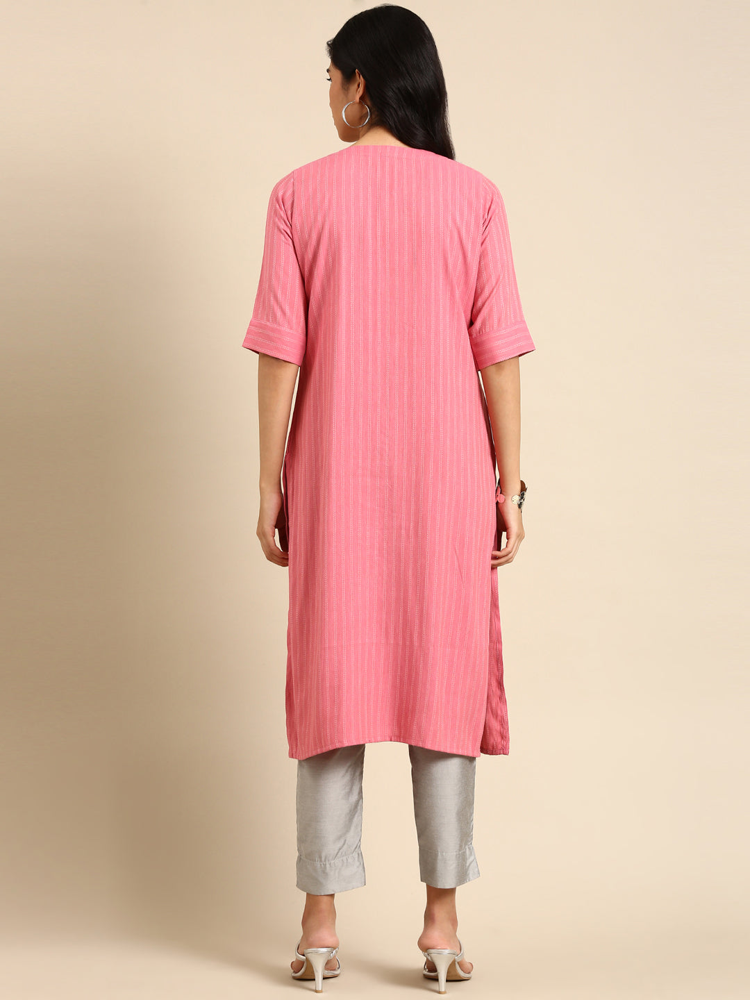 Women's Pink Embellished Straight Kurta