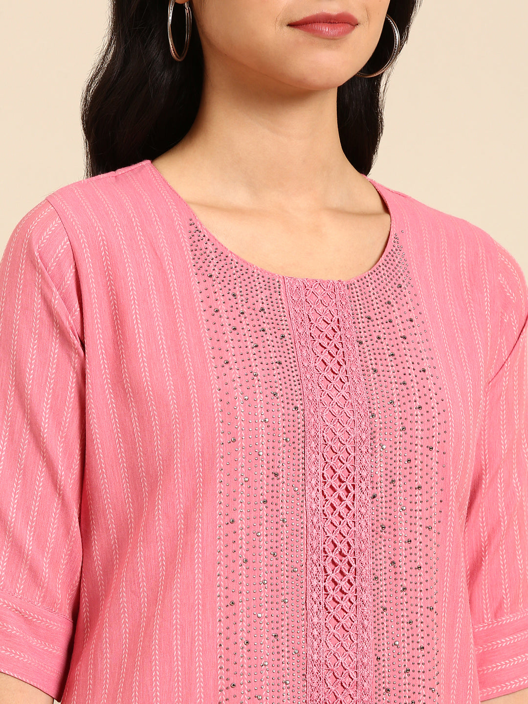 Women's Pink Embellished Straight Kurta