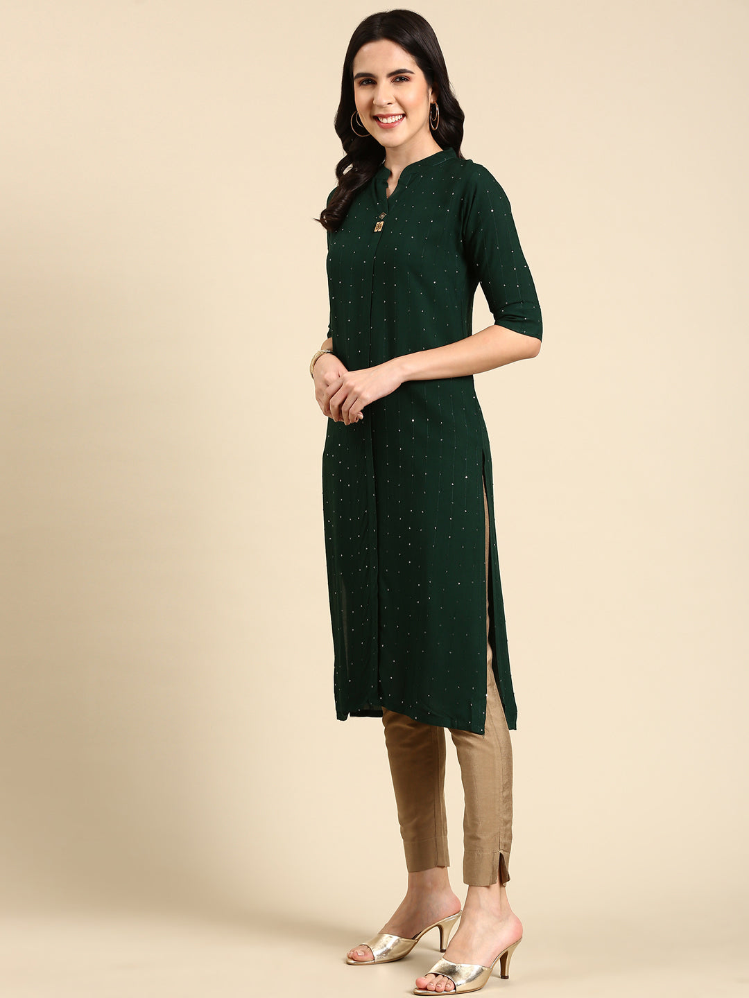 Women's Green Solid Straight Kurta