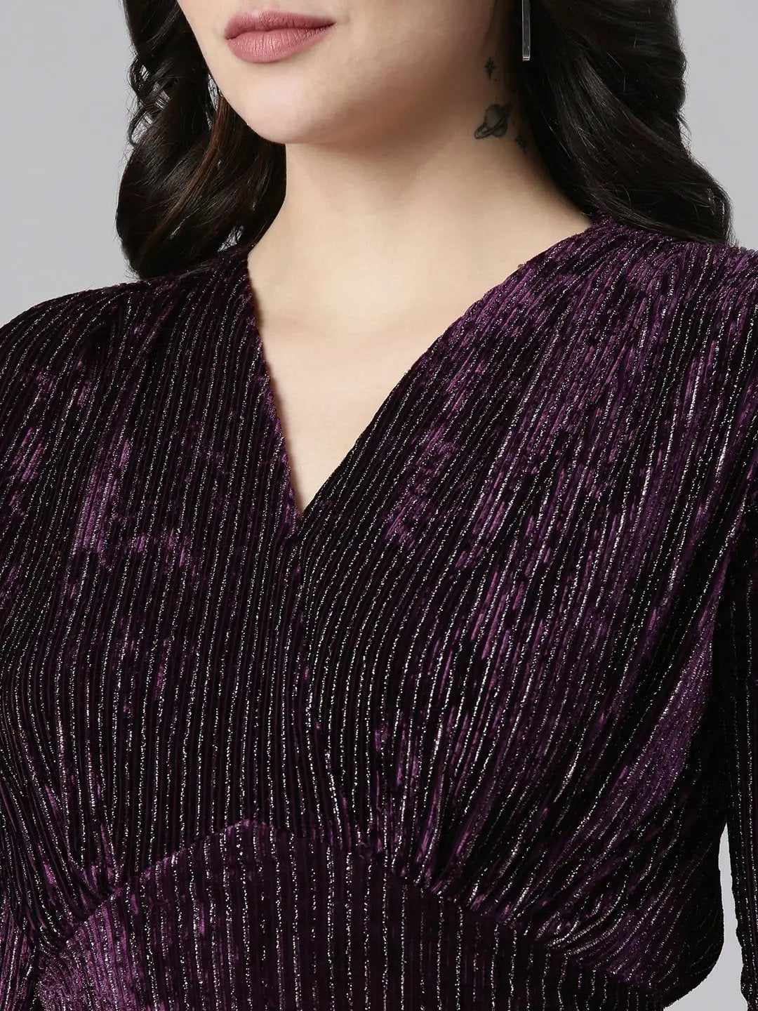 Women's V-Neck Regular Sleeves Self Design Cinched Waist Purple Crop Top