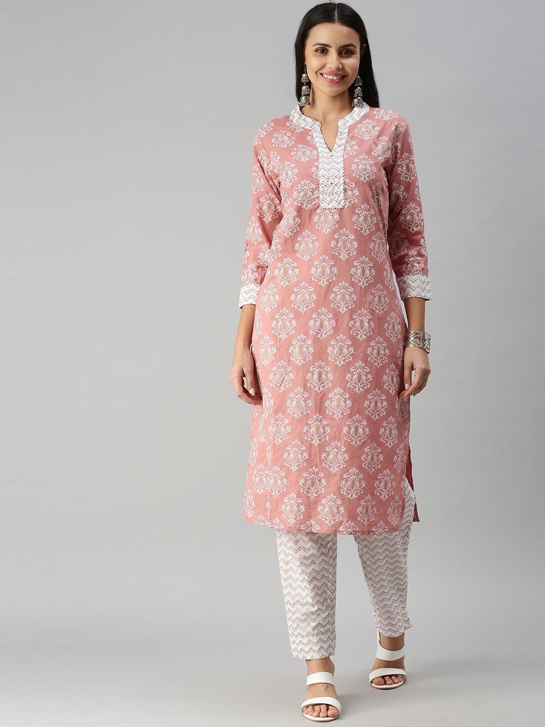 Women's MauveOff White Chevron Kurta Sets