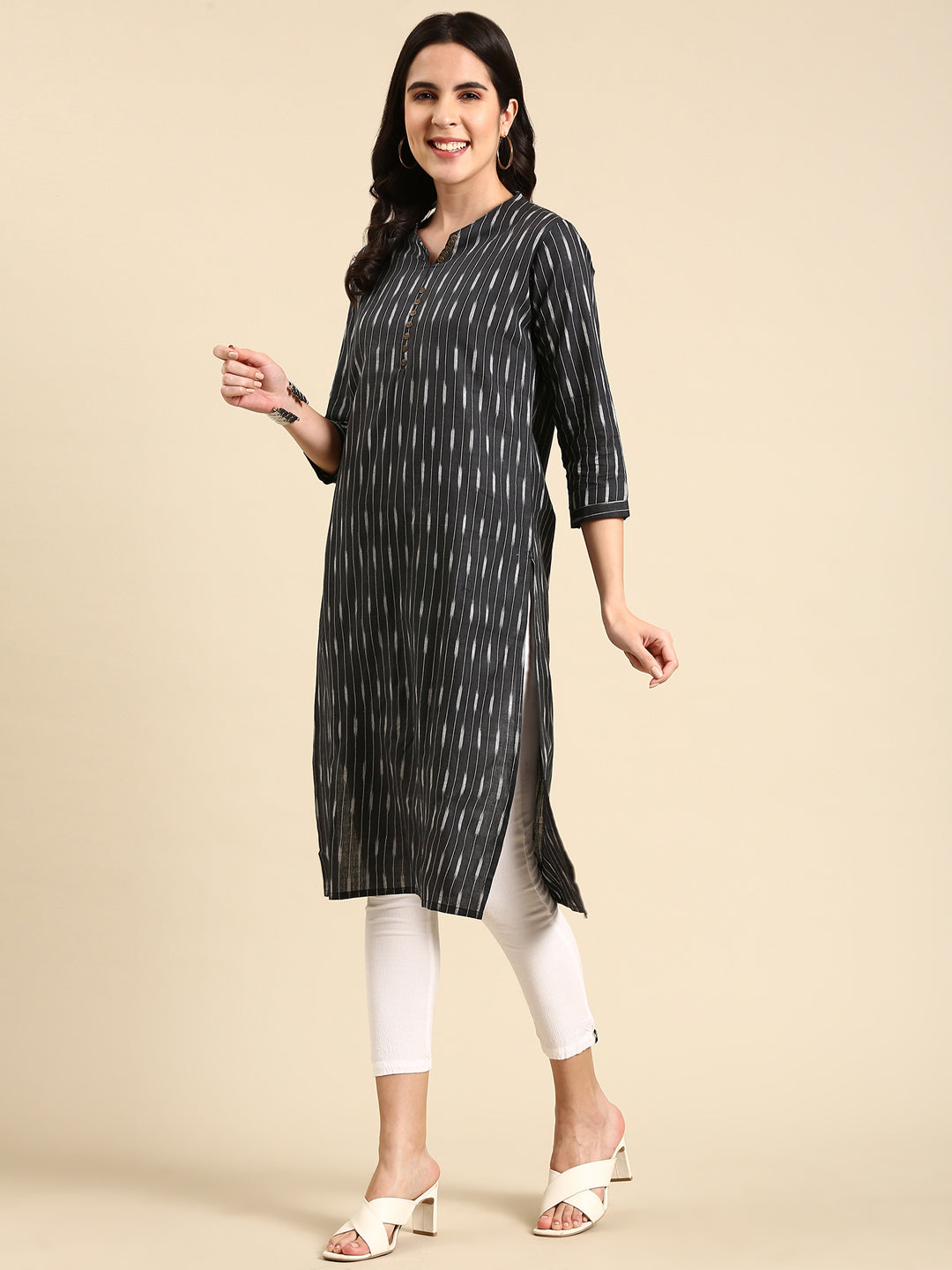 Women's Grey Printed Straight Kurta