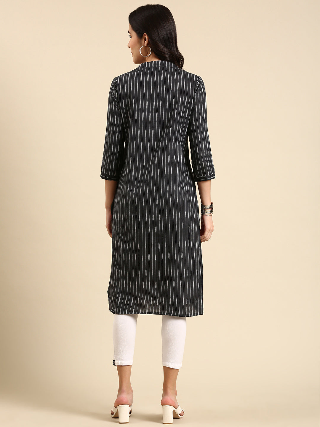 Women's Grey Printed Straight Kurta