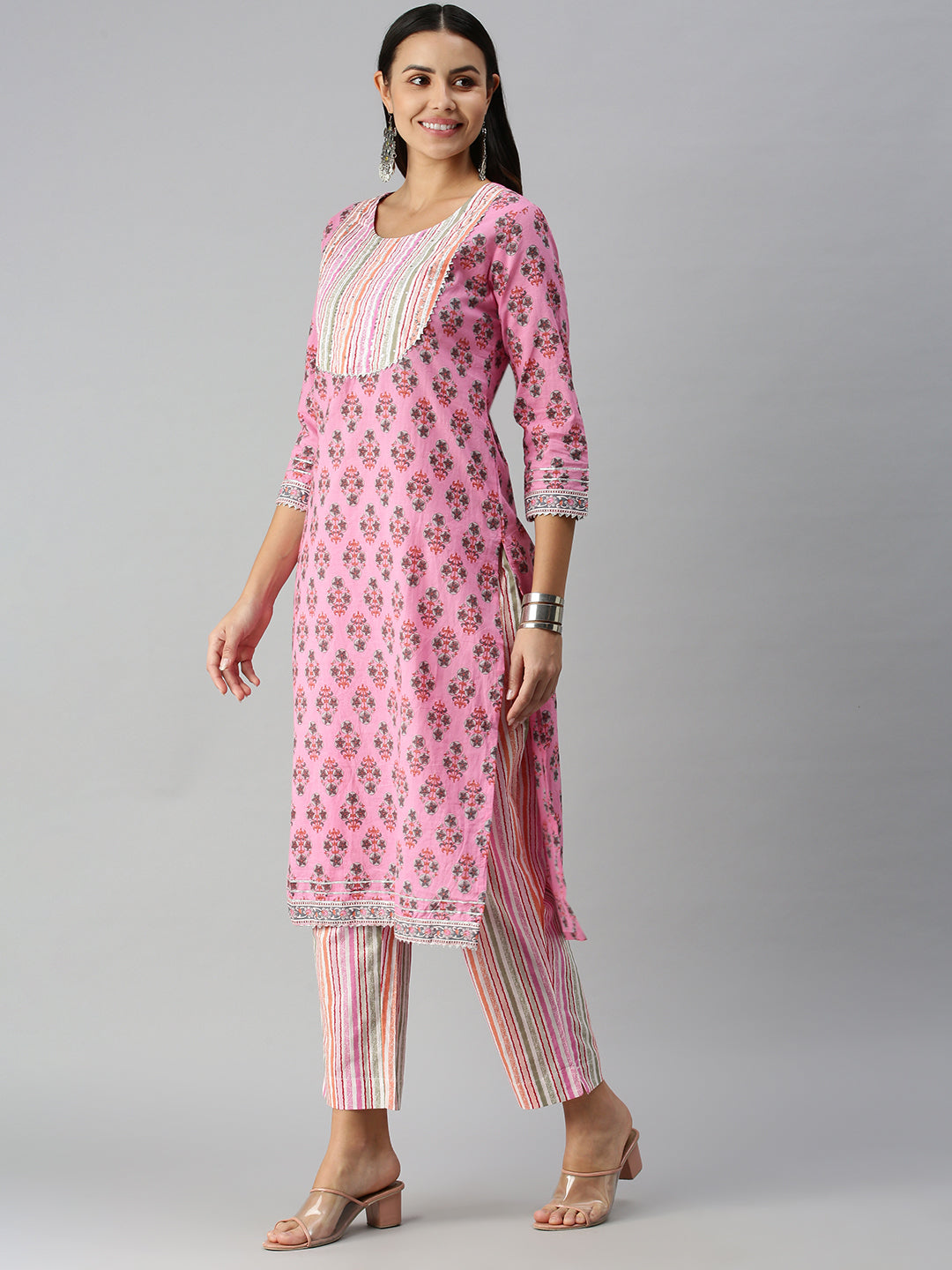 Women's Pink Striped Kurta Sets