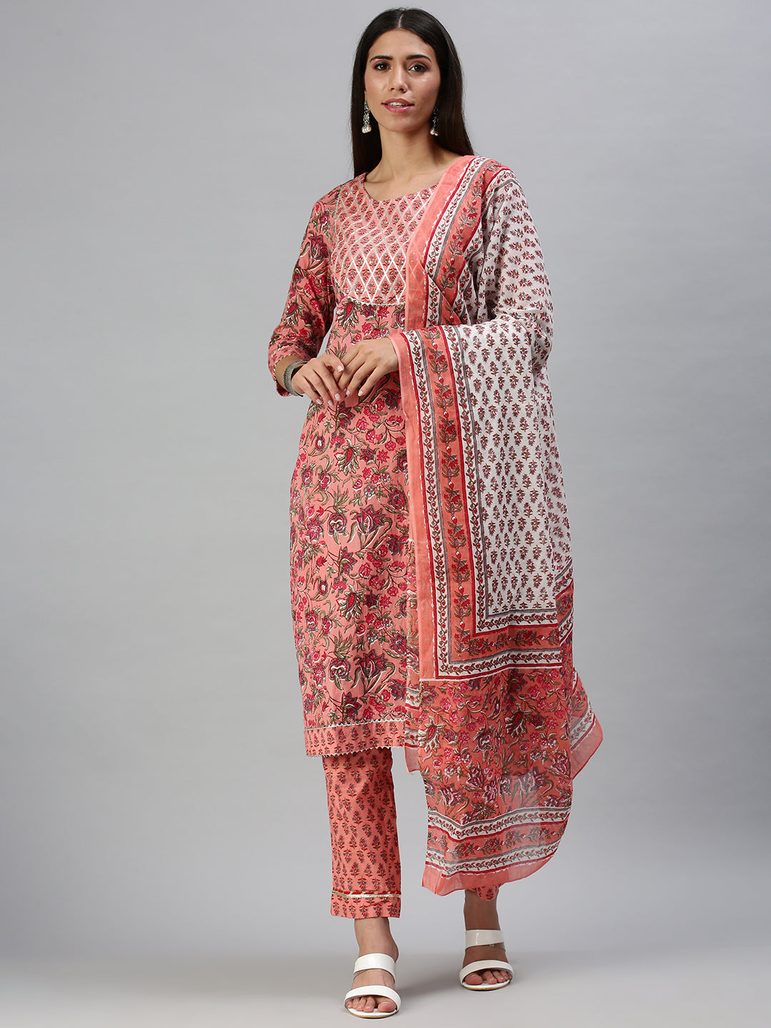 Women's Peach Printed Kurta Sets