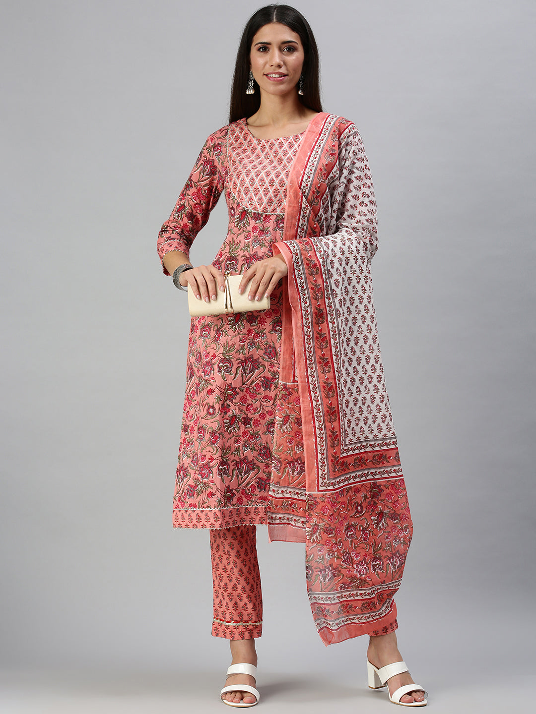 Women's Peach Printed Kurta Sets