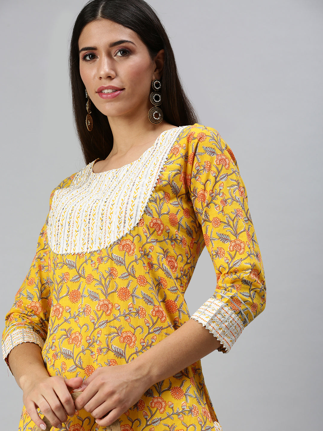 Women's Yellow Printed Kurta Sets