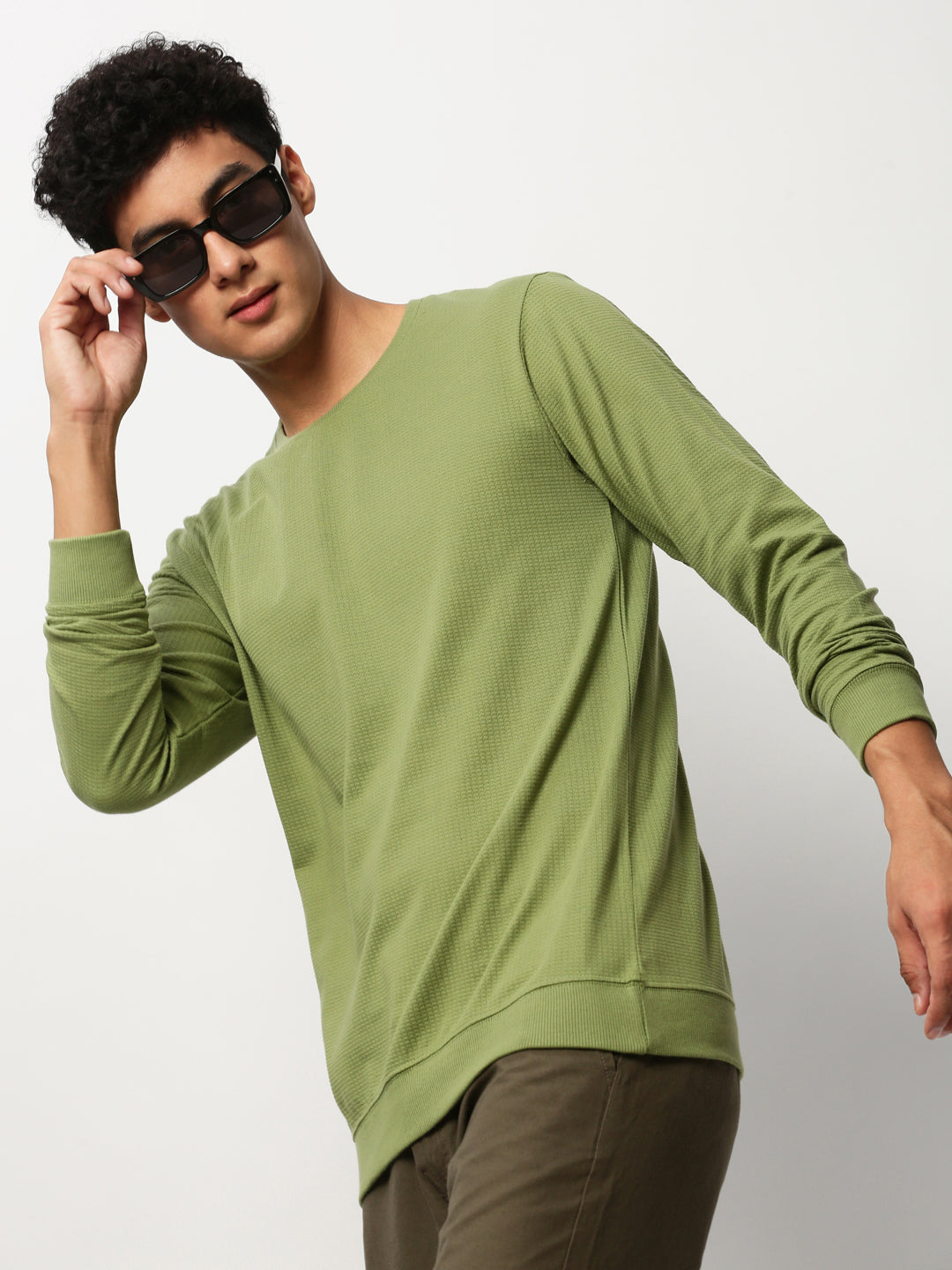 Men Green Solid Casual Sweatshirts