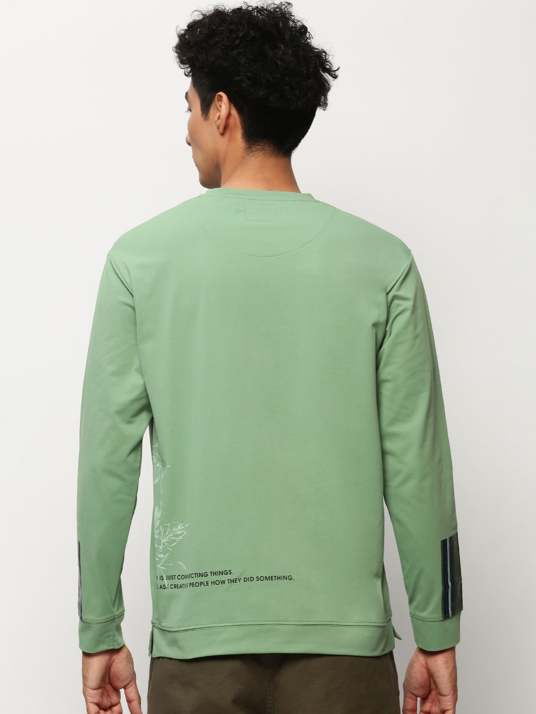 Men Green Graphics Casual Sweatshirts