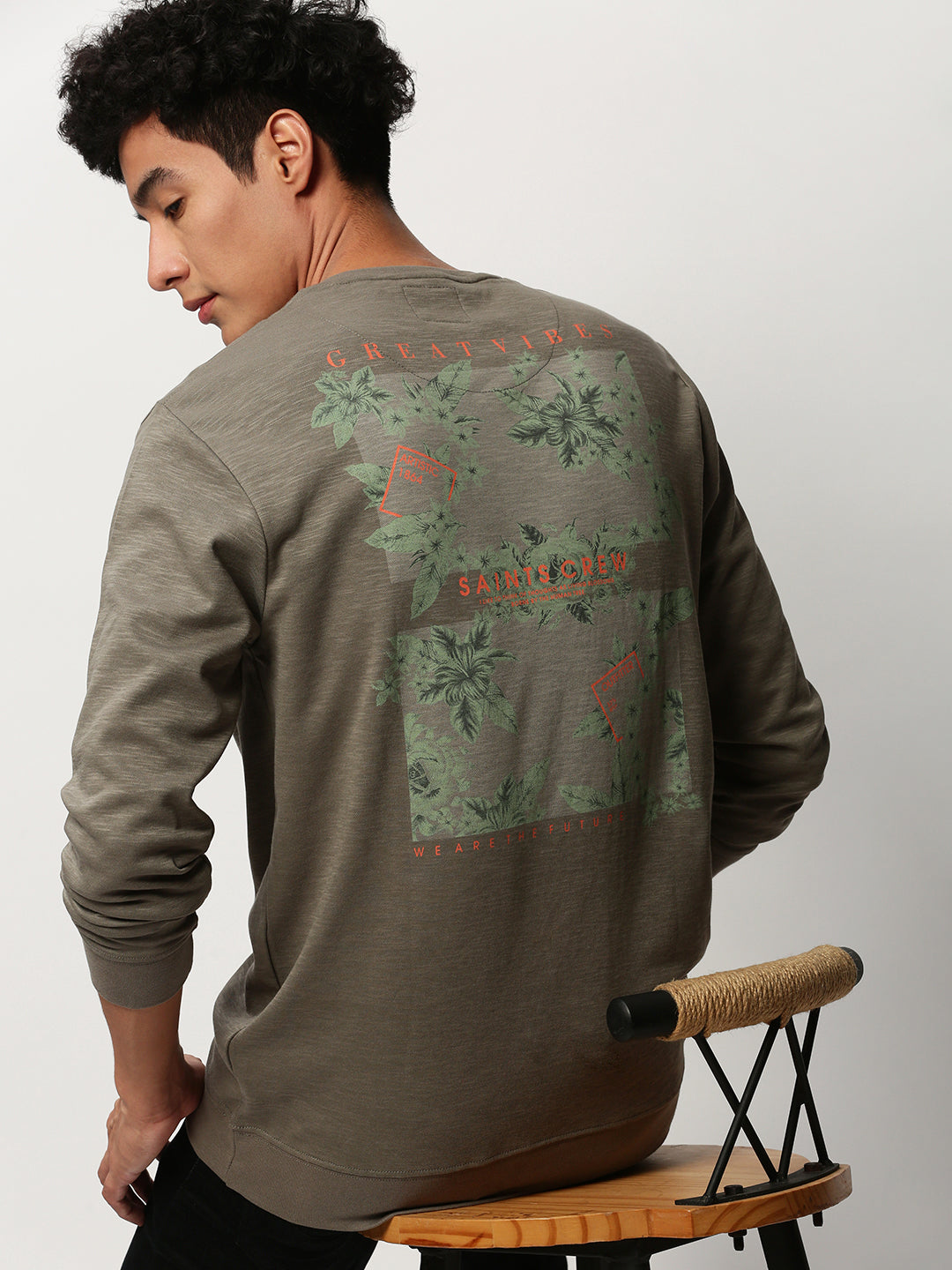 Men Green Graphics Casual Sweatshirts