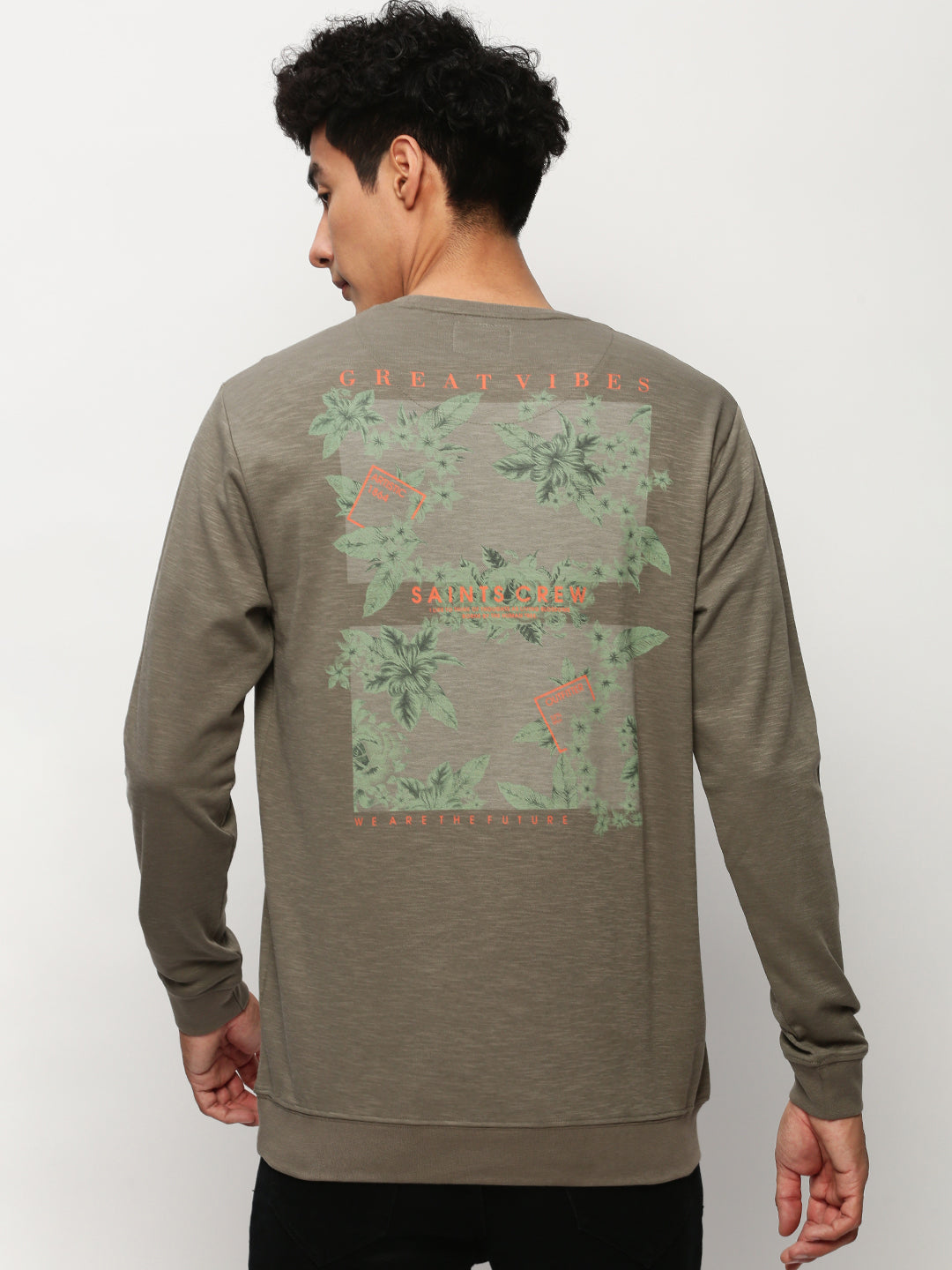 Men Green Graphics Casual Sweatshirts