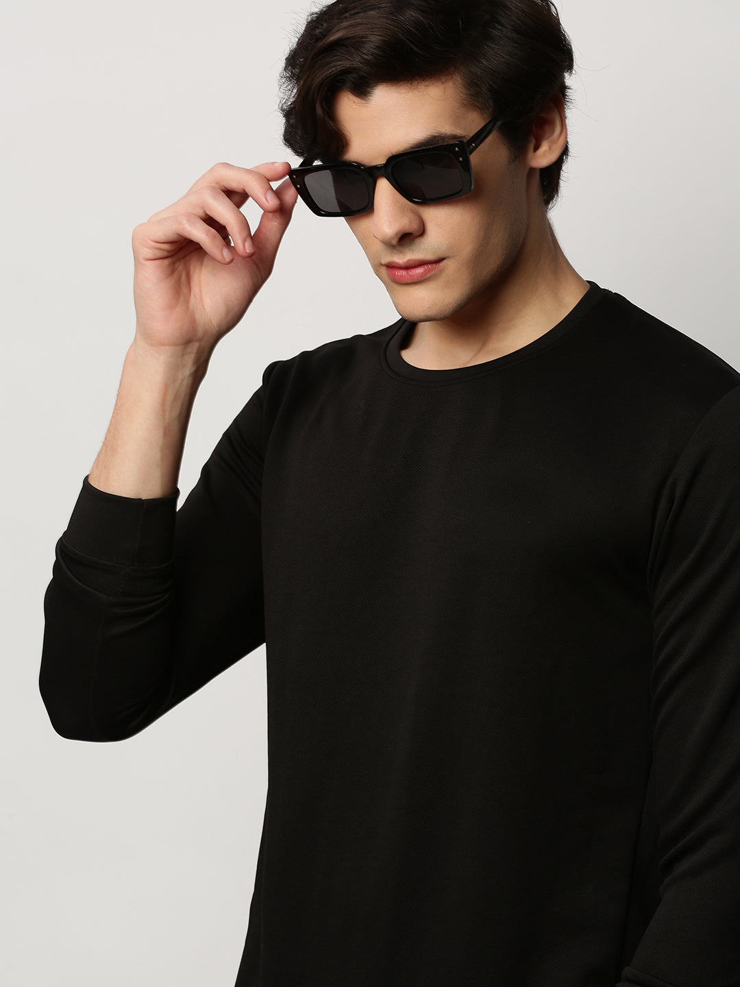 Men Black Solid Casual Sweatshirts