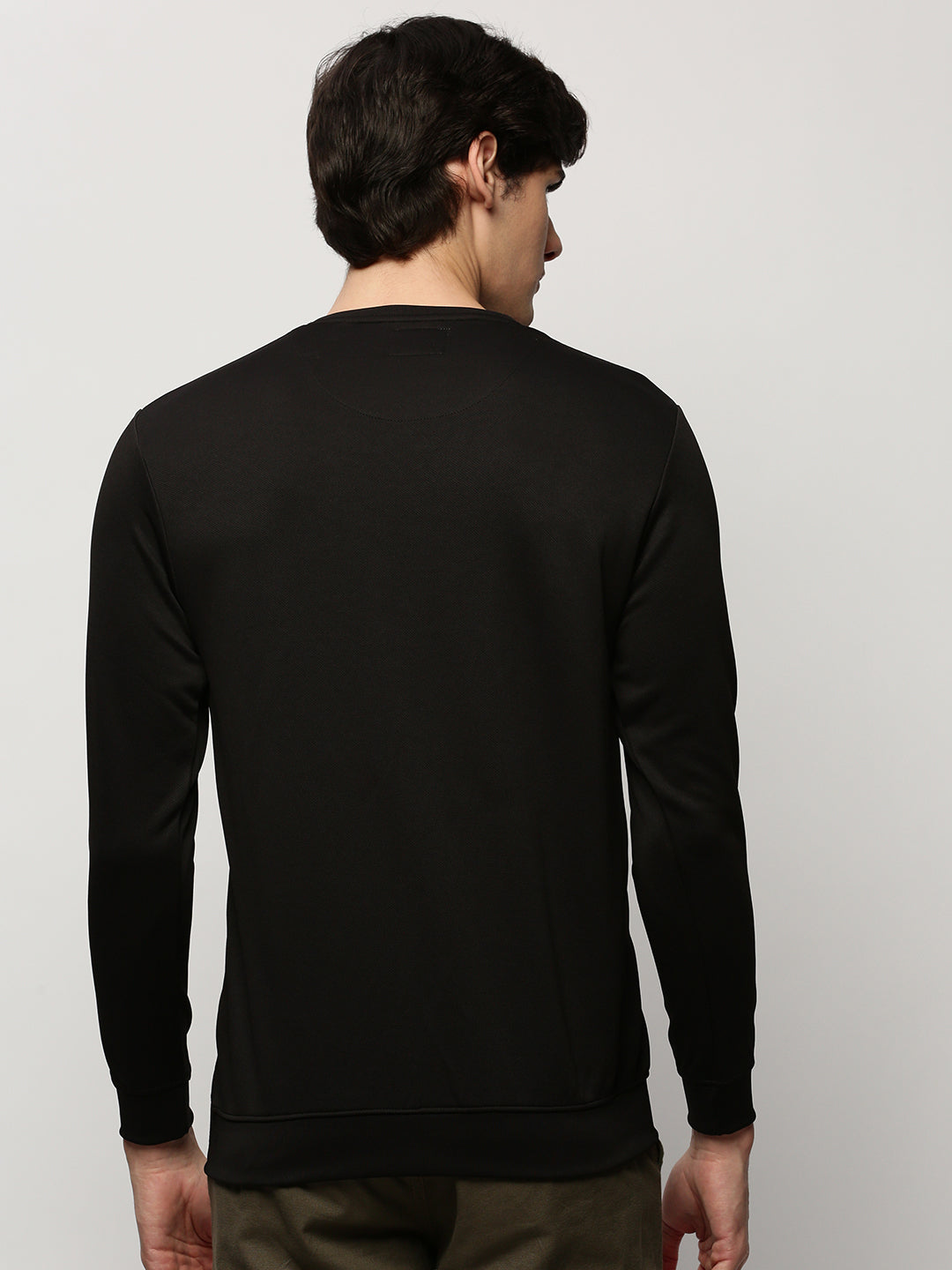 Men Black Solid Casual Sweatshirts