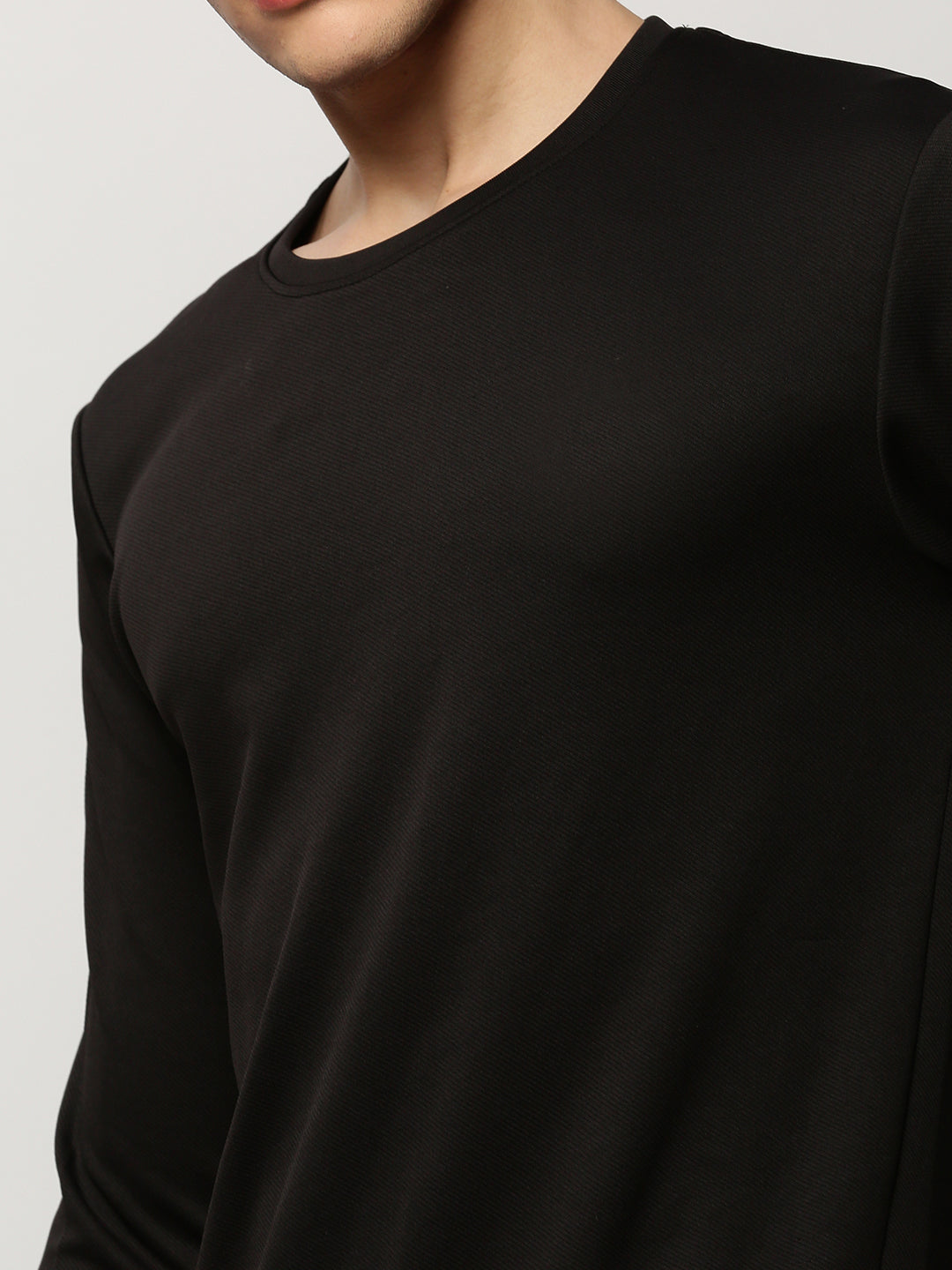 Men Black Solid Casual Sweatshirts