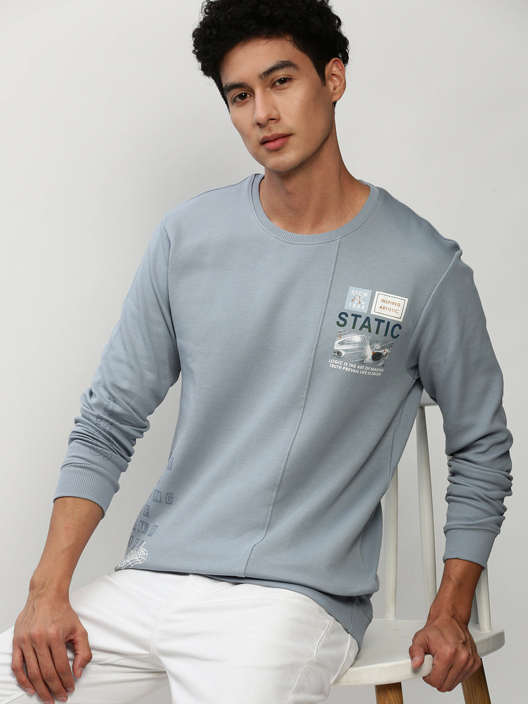 Men Blue Graphics Casual Sweatshirts