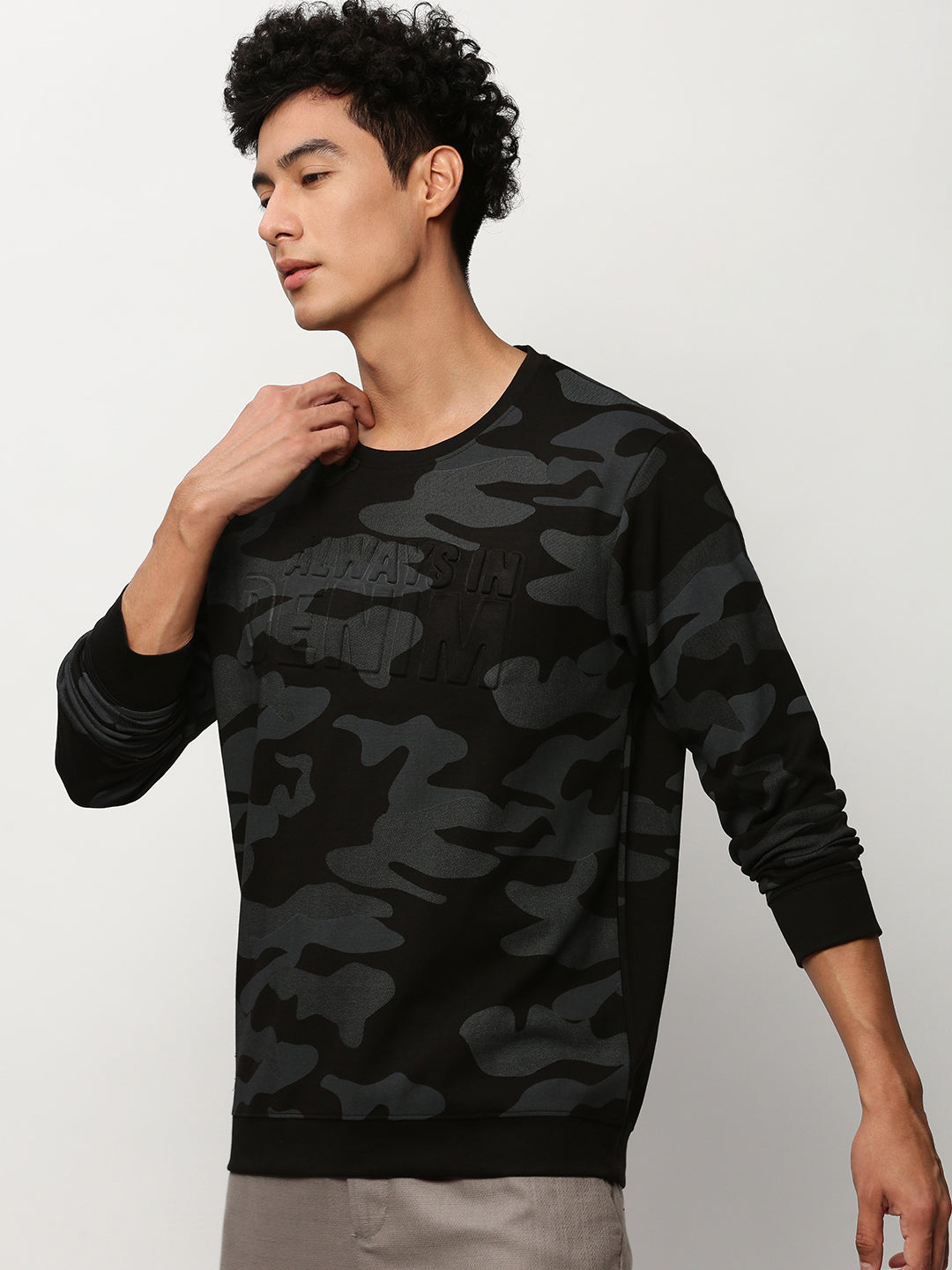 Men Black Camouflage Casual Sweatshirts