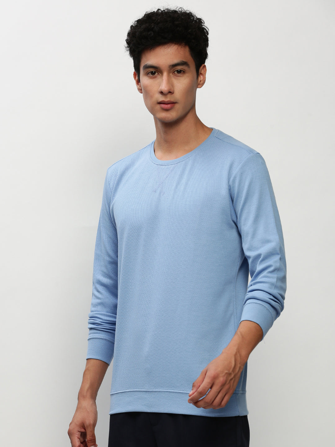 Men Blue Solid Casual Sweatshirts