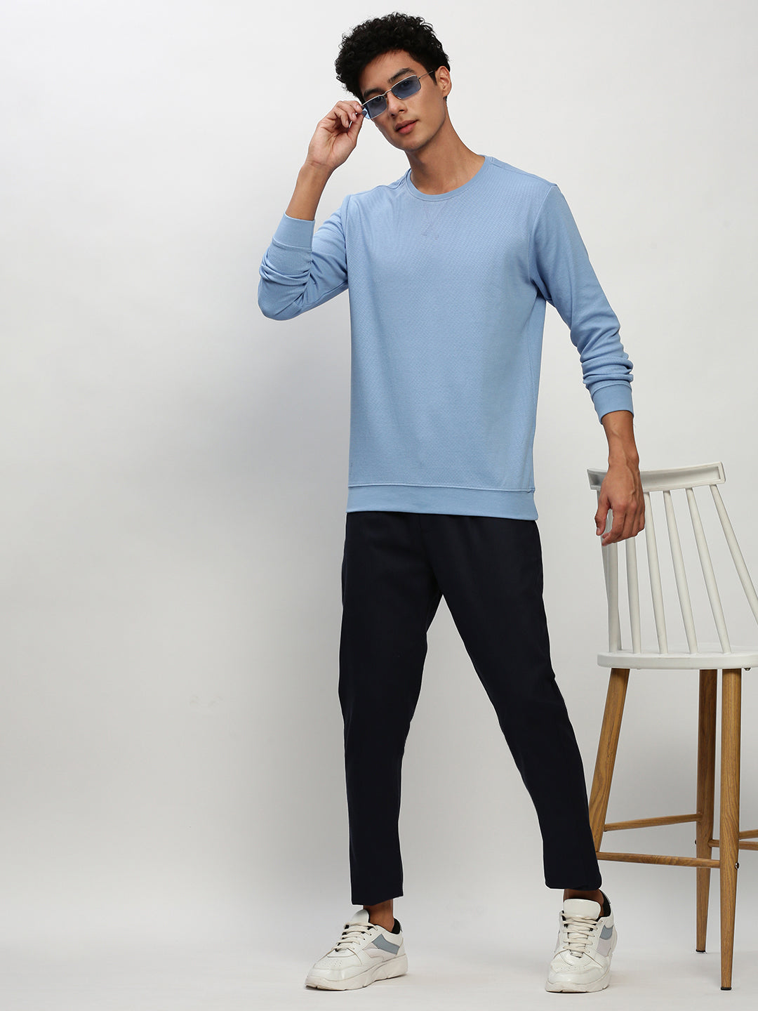 Men Blue Solid Casual Sweatshirts