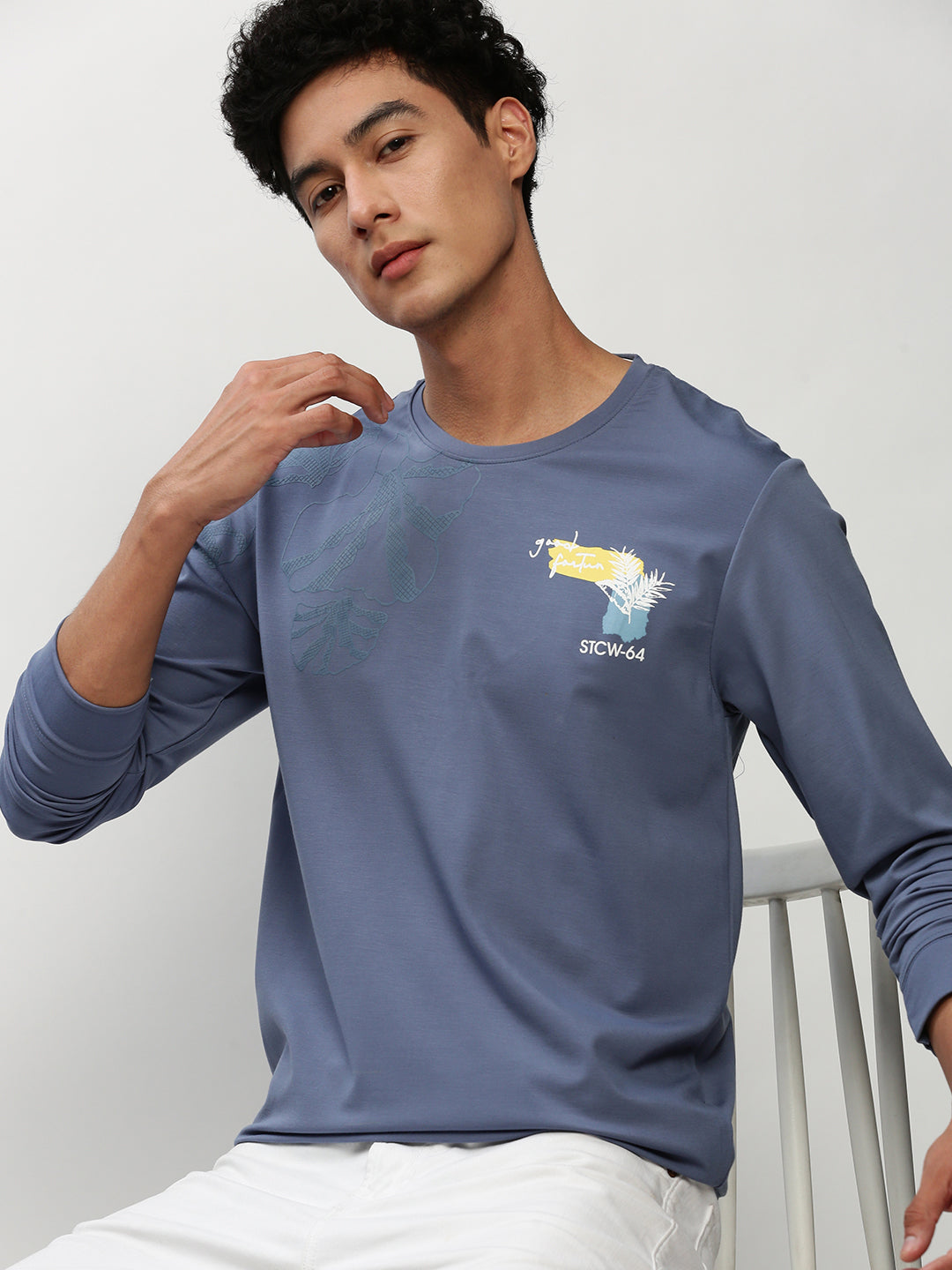 Men Blue Graphics Casual Sweatshirts