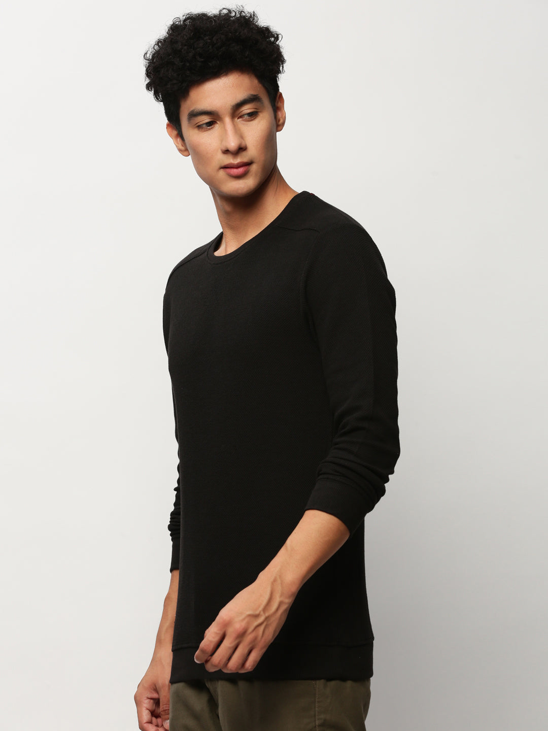 Men Black Solid Casual Sweatshirts