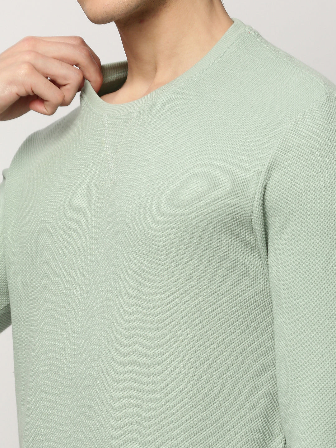 Men Green Solid Casual Sweatshirts