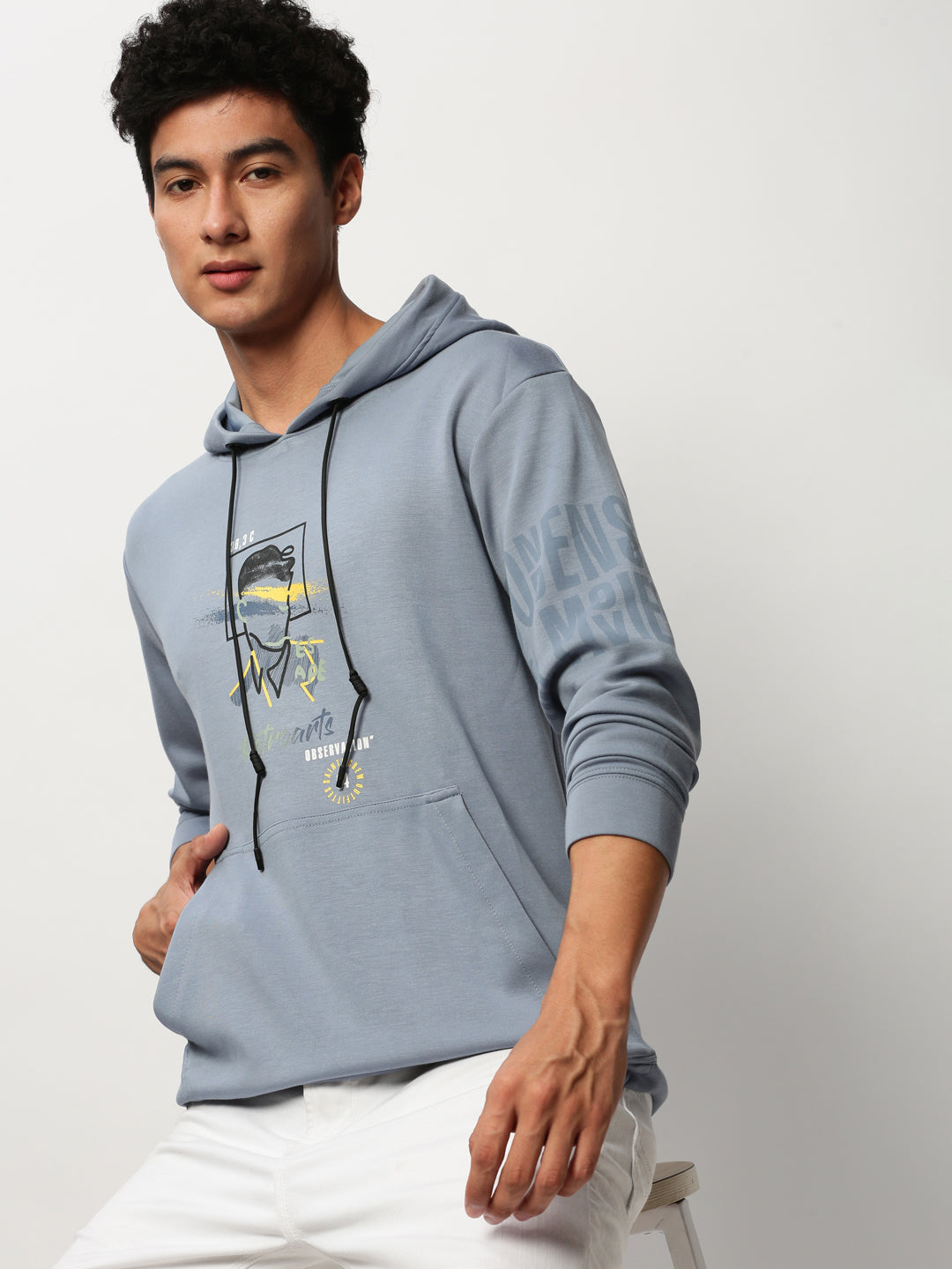 Men Blue Graphics Casual Sweatshirts