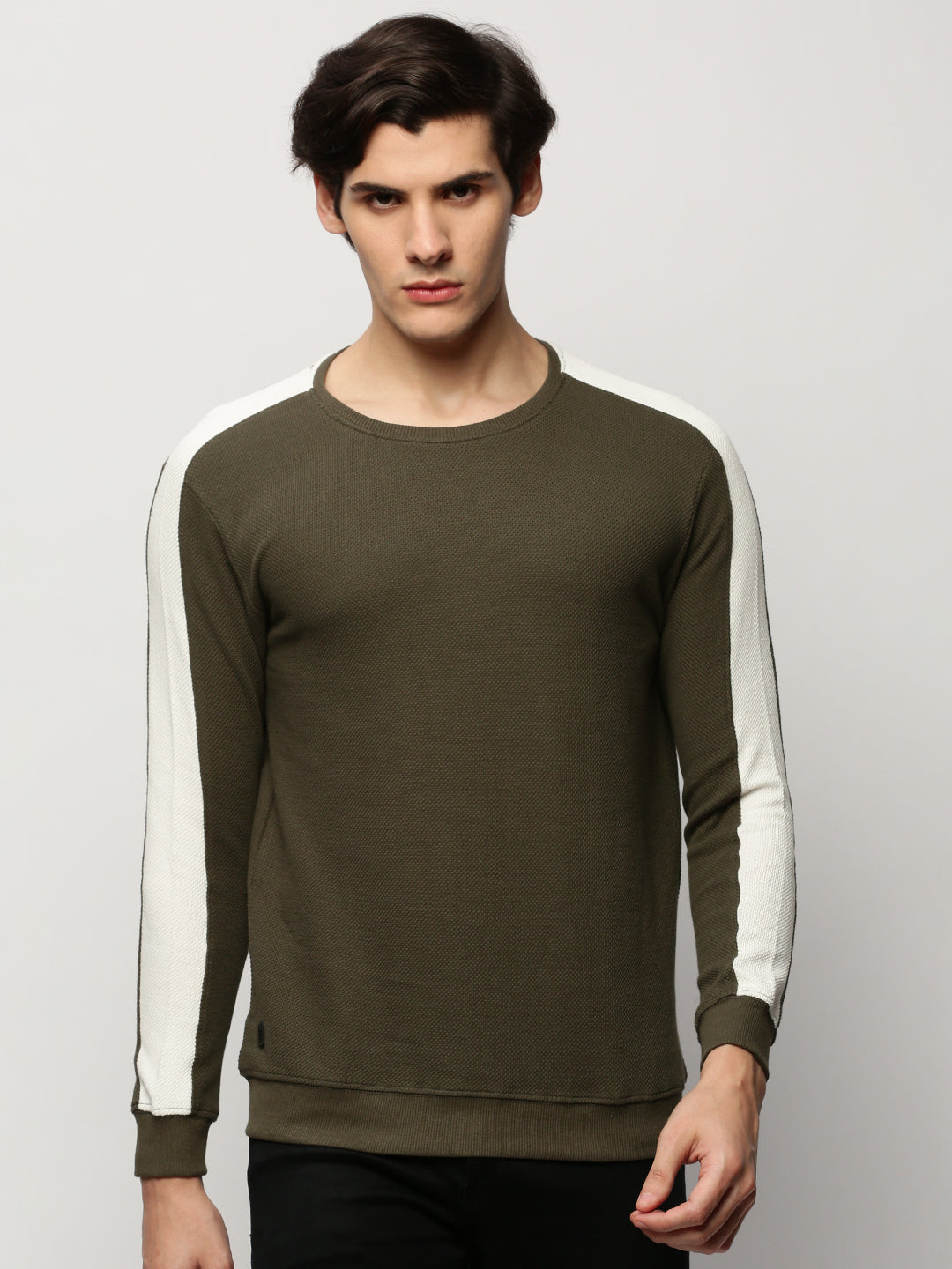 Men Green Solid Casual Sweatshirts