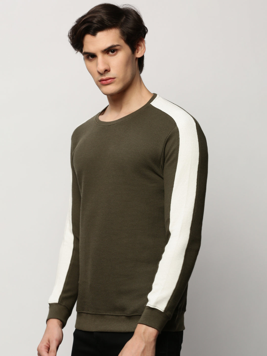 Men Green Solid Casual Sweatshirts