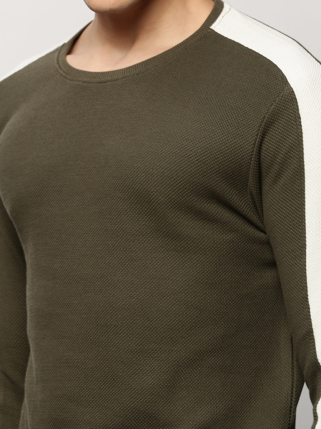 Men Green Solid Casual Sweatshirts