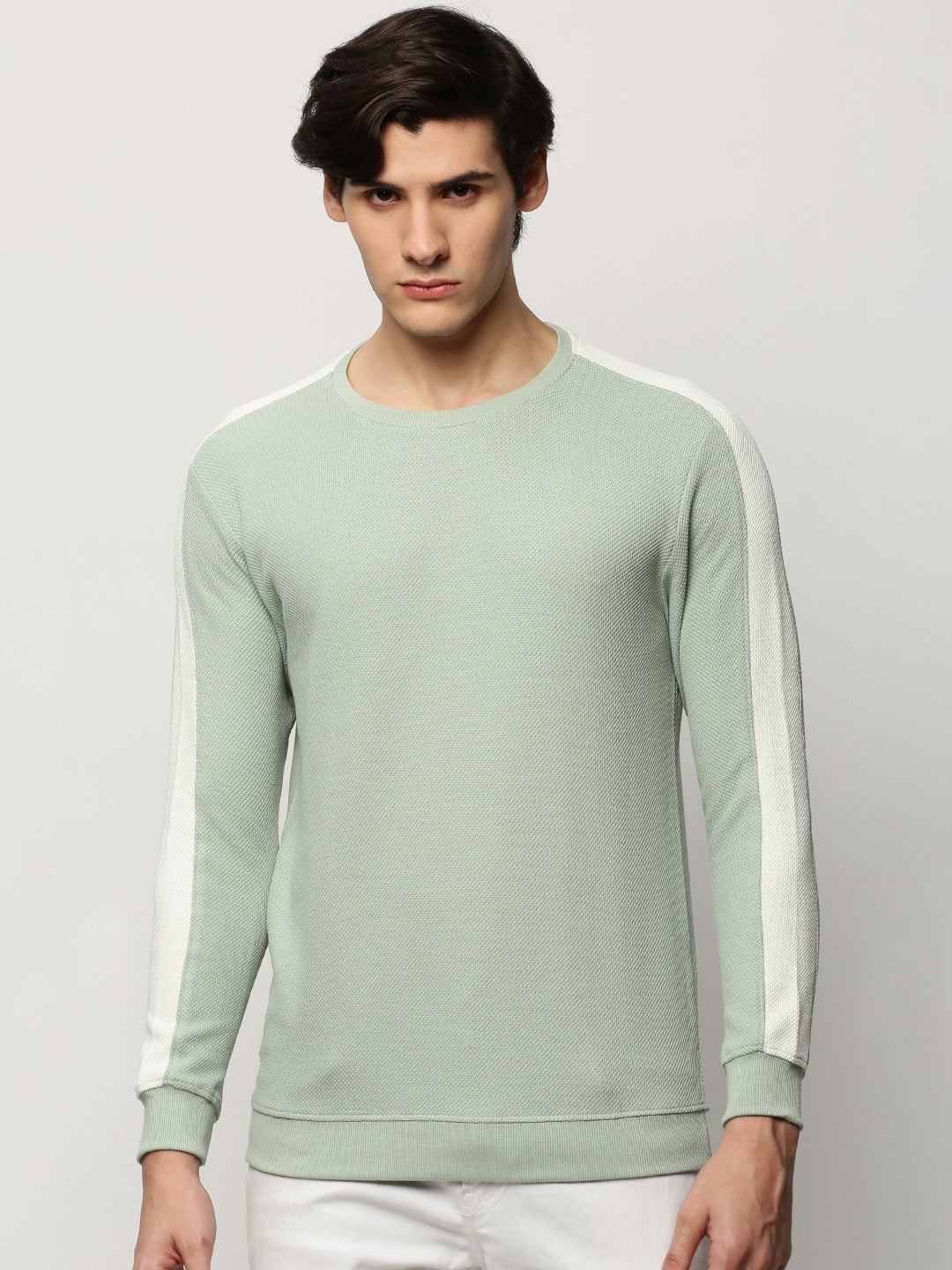 Men Green Solid Casual Sweatshirts