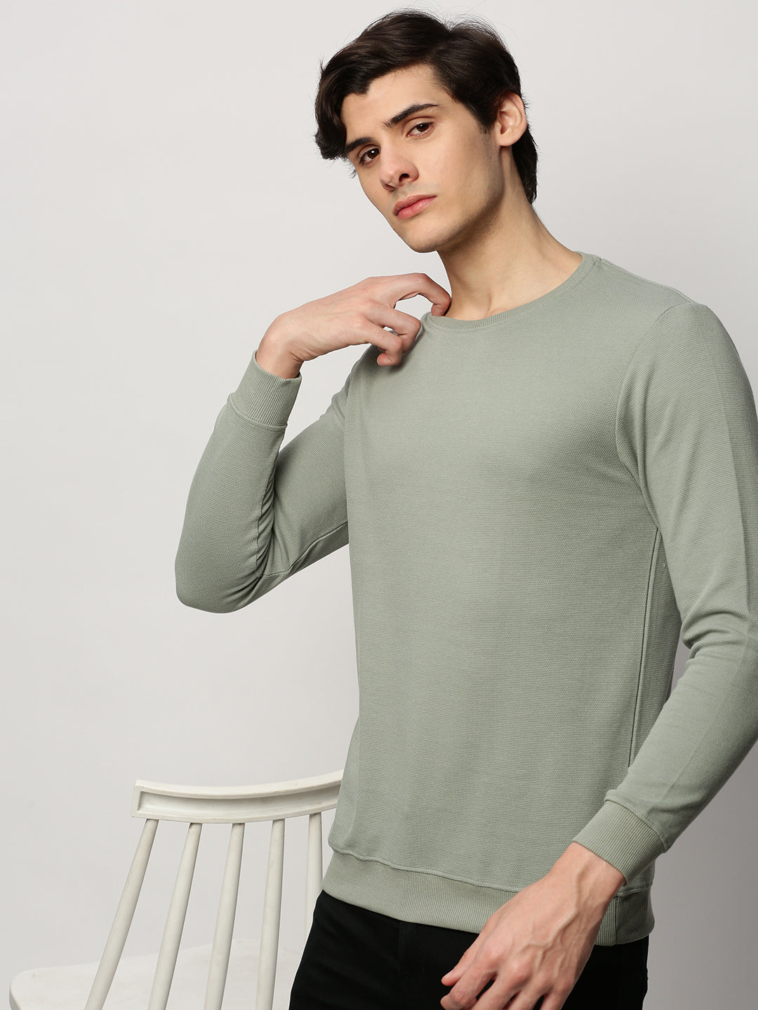 Men Green Solid Casual Sweatshirts