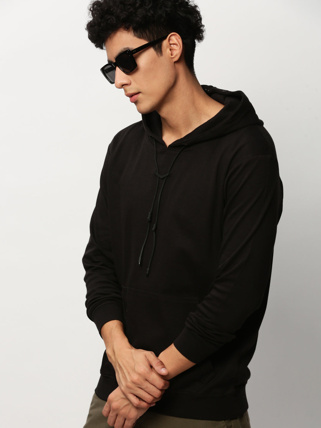 Men Black Solid Casual Sweatshirts