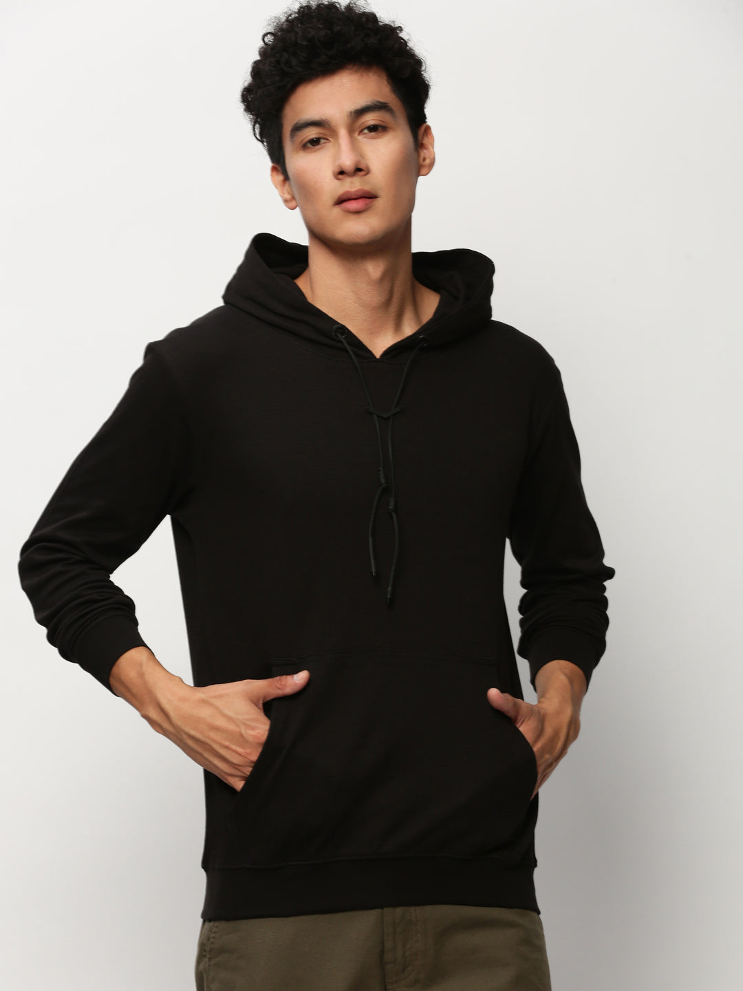 Men Black Solid Casual Sweatshirts