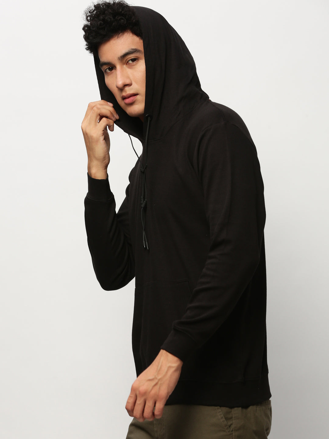 Men Black Solid Casual Sweatshirts