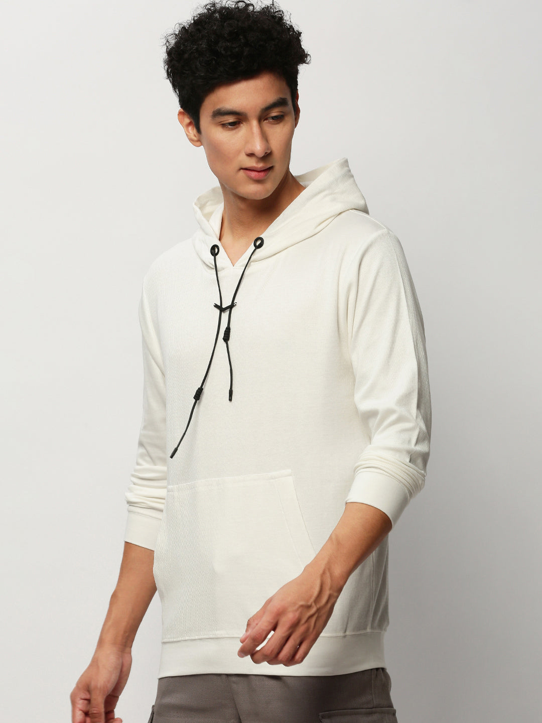 Men White Solid Casual Sweatshirts