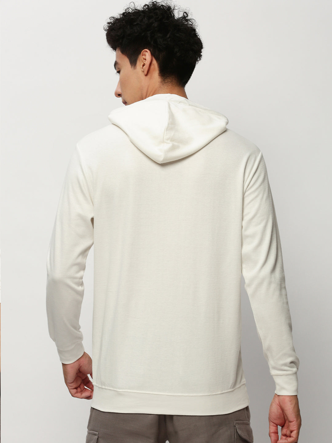 Men White Solid Casual Sweatshirts