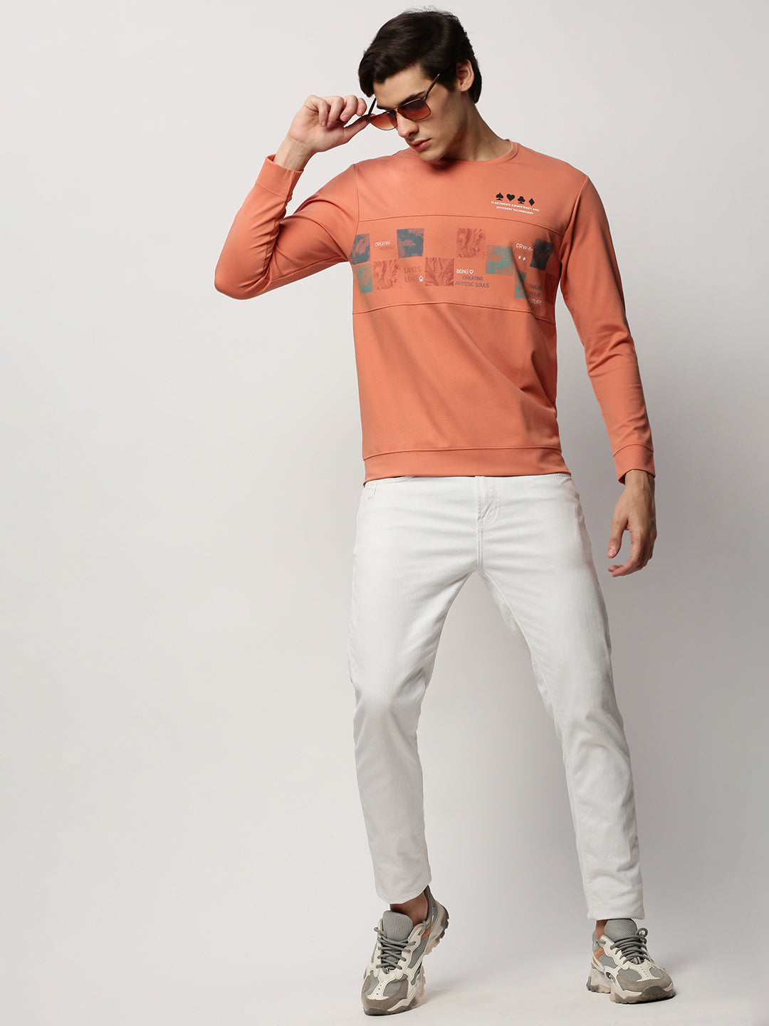 Men Peach Graphics Casual Sweatshirts