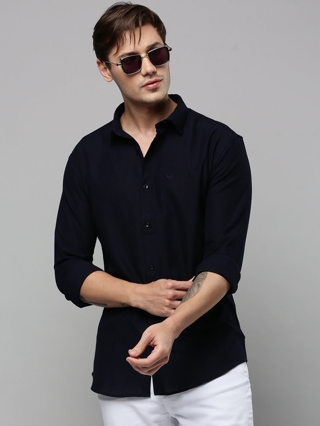 Men Navy Solid Casual Shirt