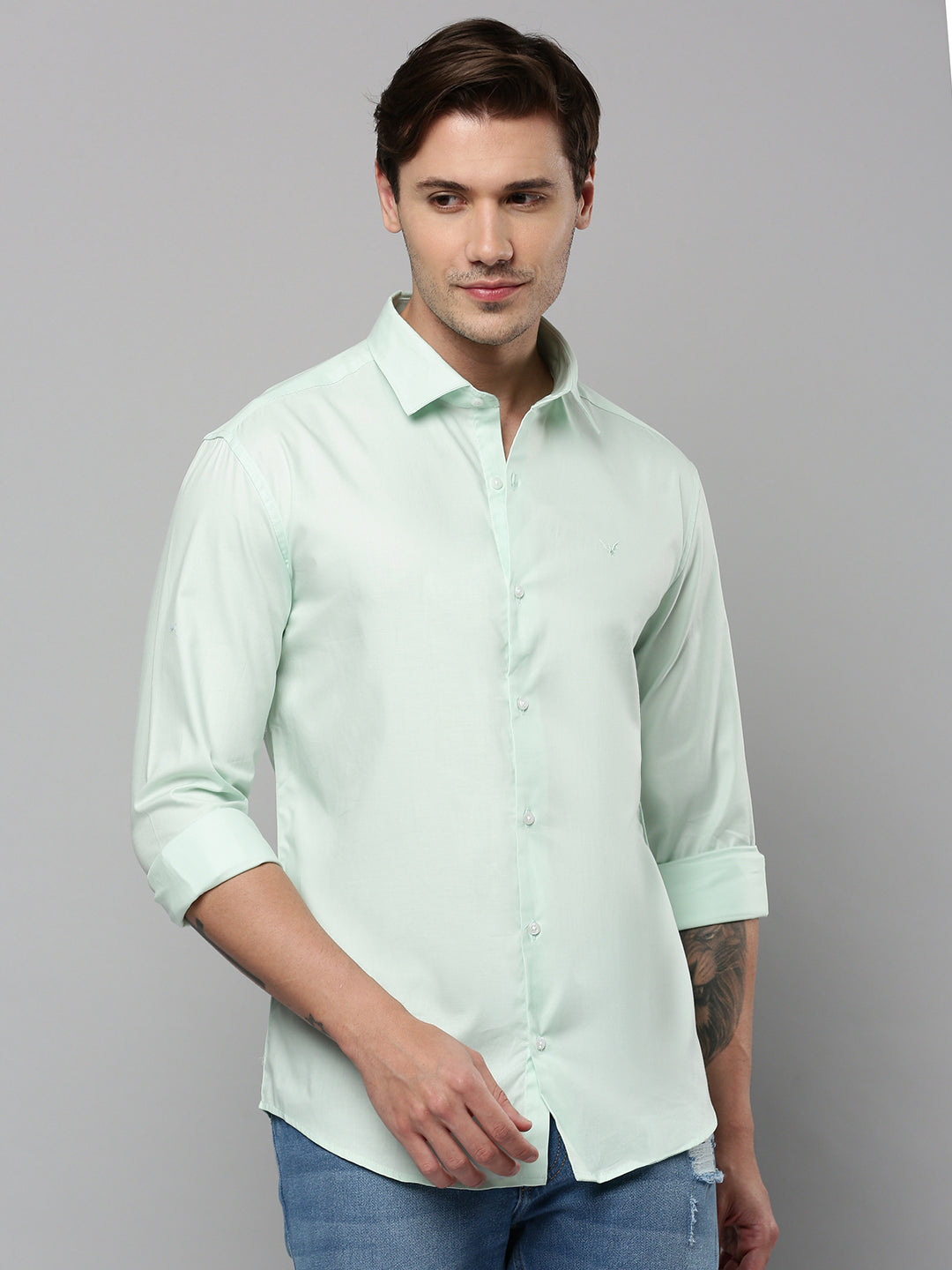 Men Green Solid Casual Shirt