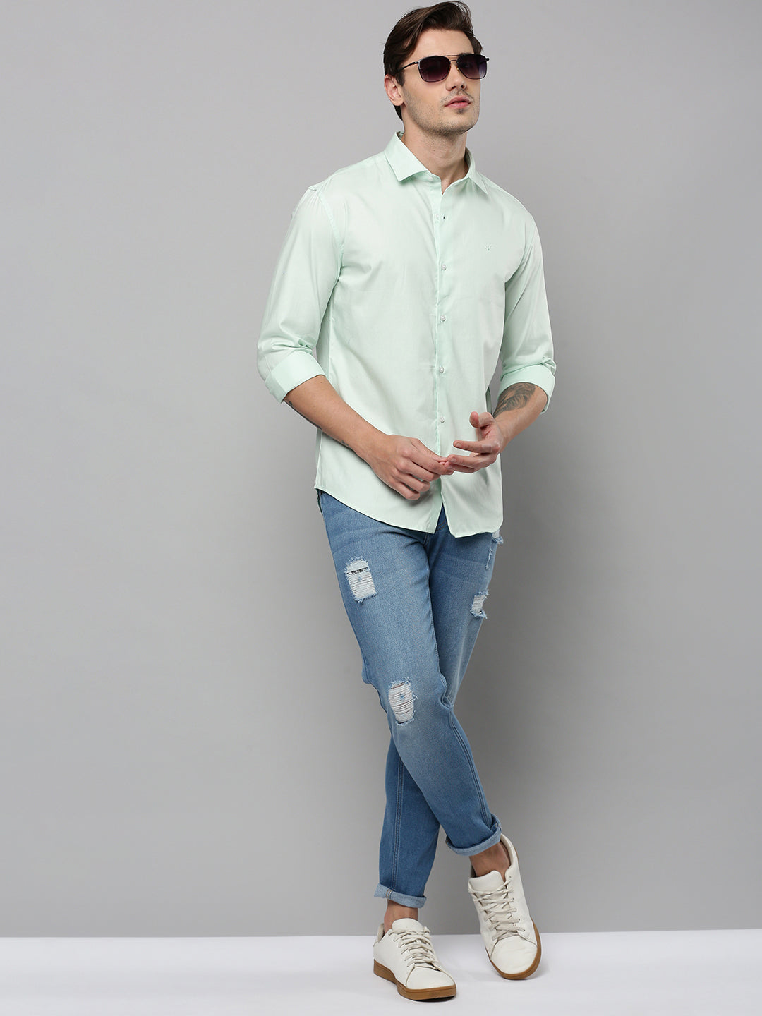 Men Green Solid Casual Shirt