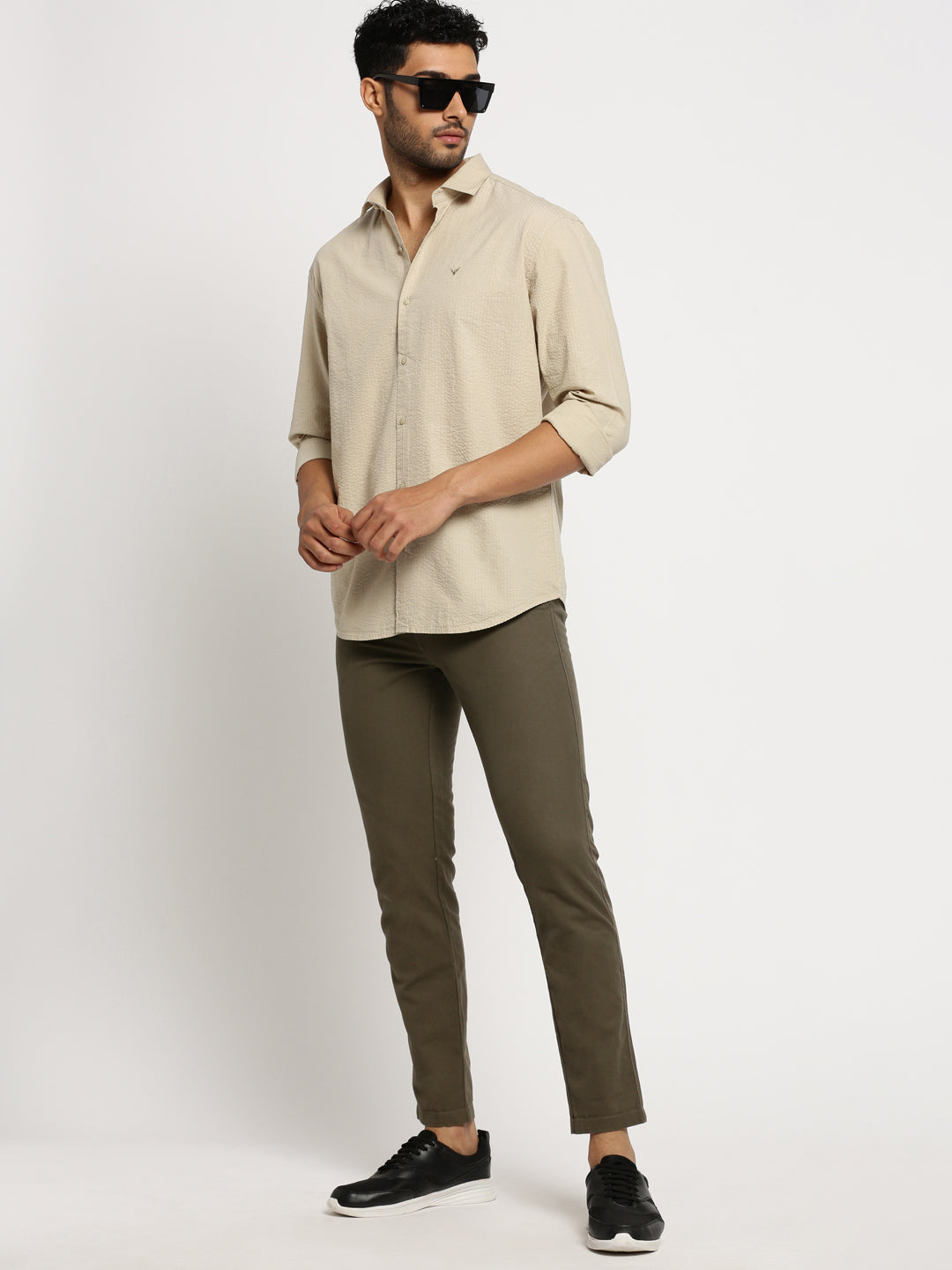 Men Cream Spread Collar Solid Shirt