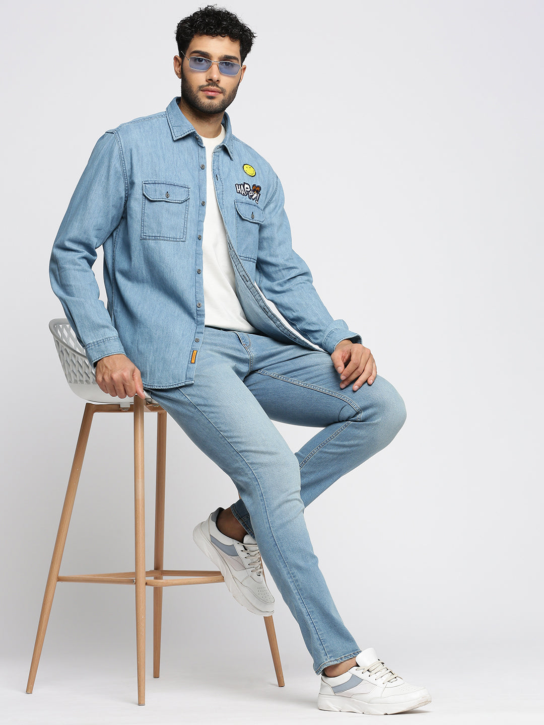 Men Blue Spread Collar Solid Oversized Shirt