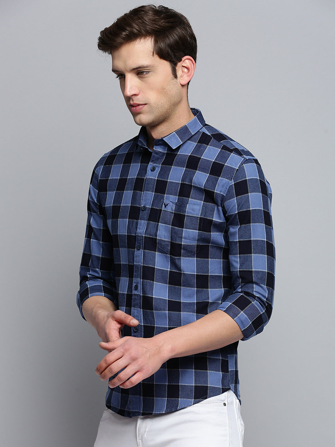 Men Blue Checked Casual Shirt