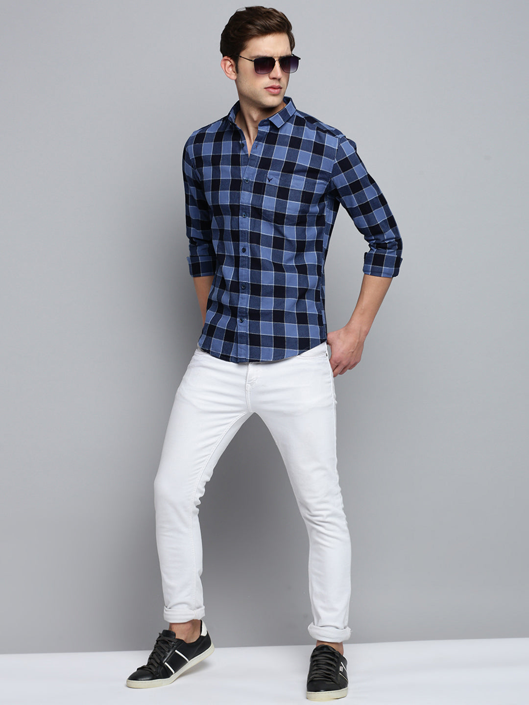 Men Blue Checked Casual Shirt