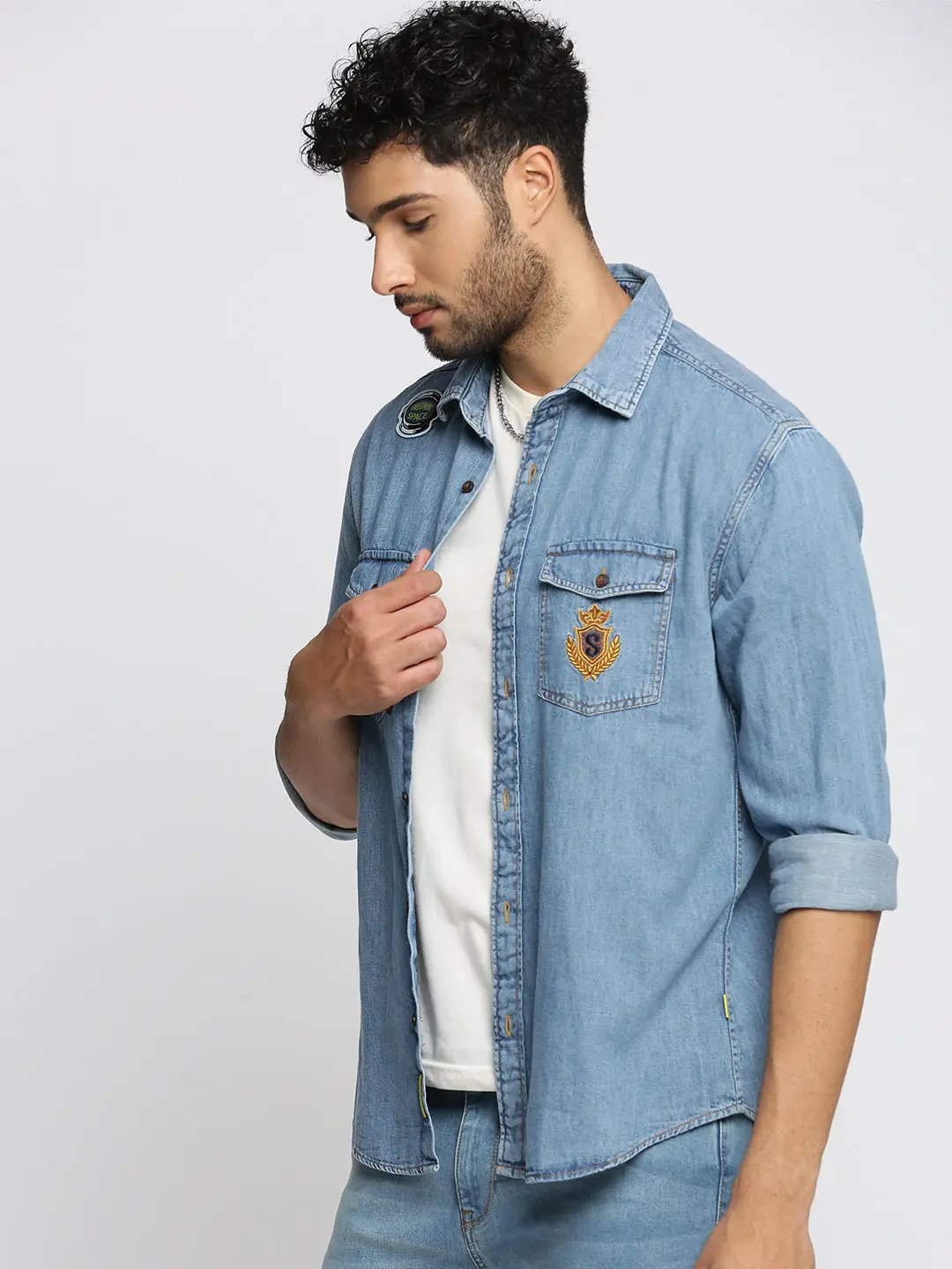 Men's Blue Spread Collar Solid Oversized Shirt