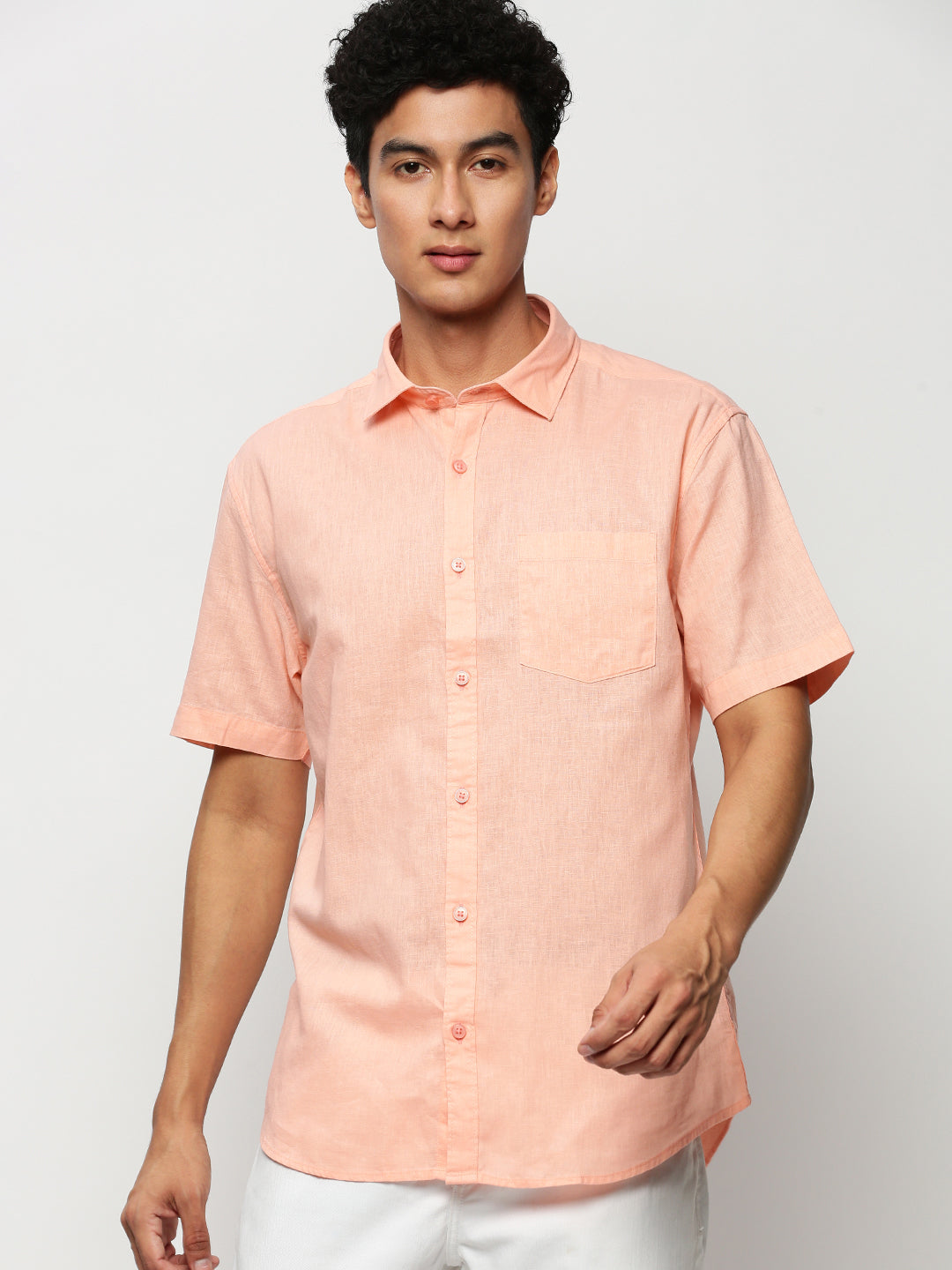 Men Peach Solid Casual Casual Shirts